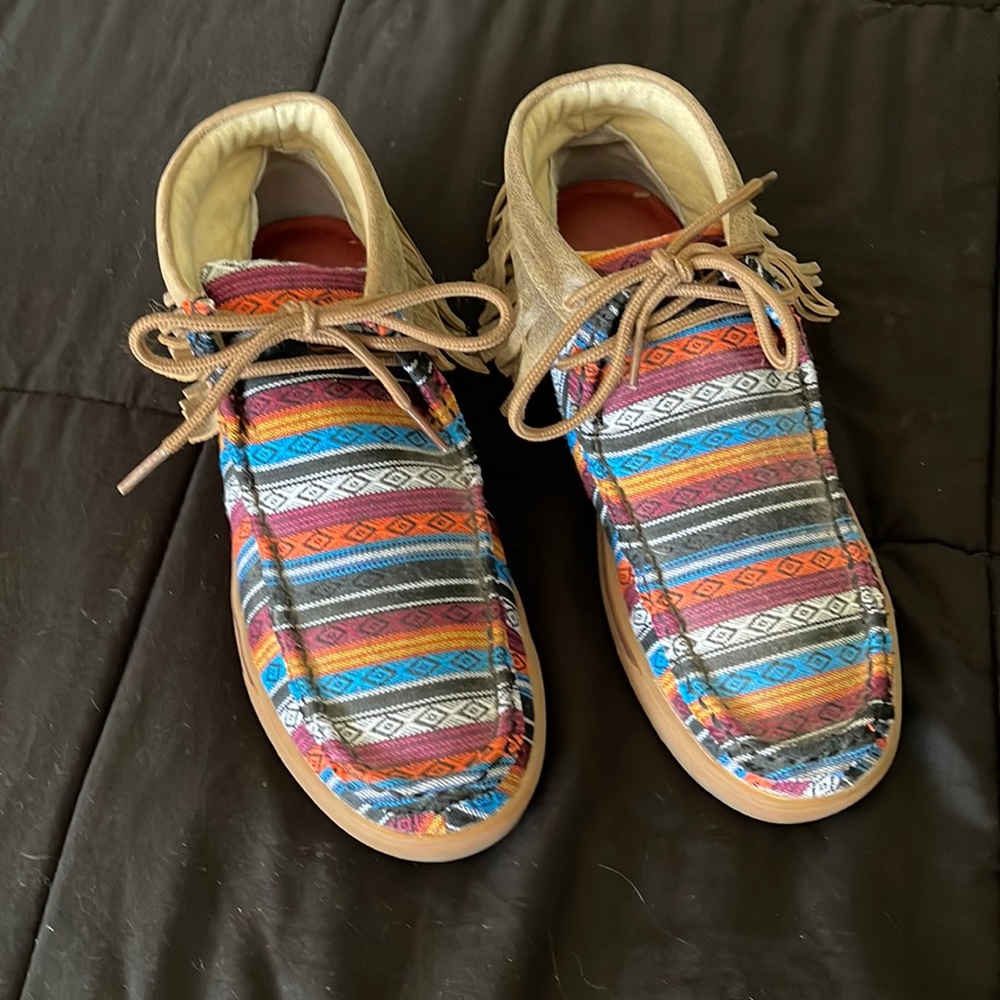 Twisted x serape boots